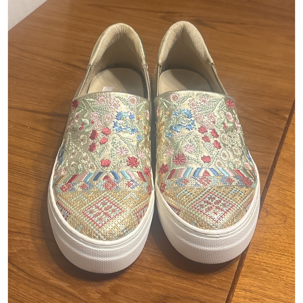 Johnny Was‎ Vinny Morraco Embroidered Leather Slip-On Sneaker Size 38